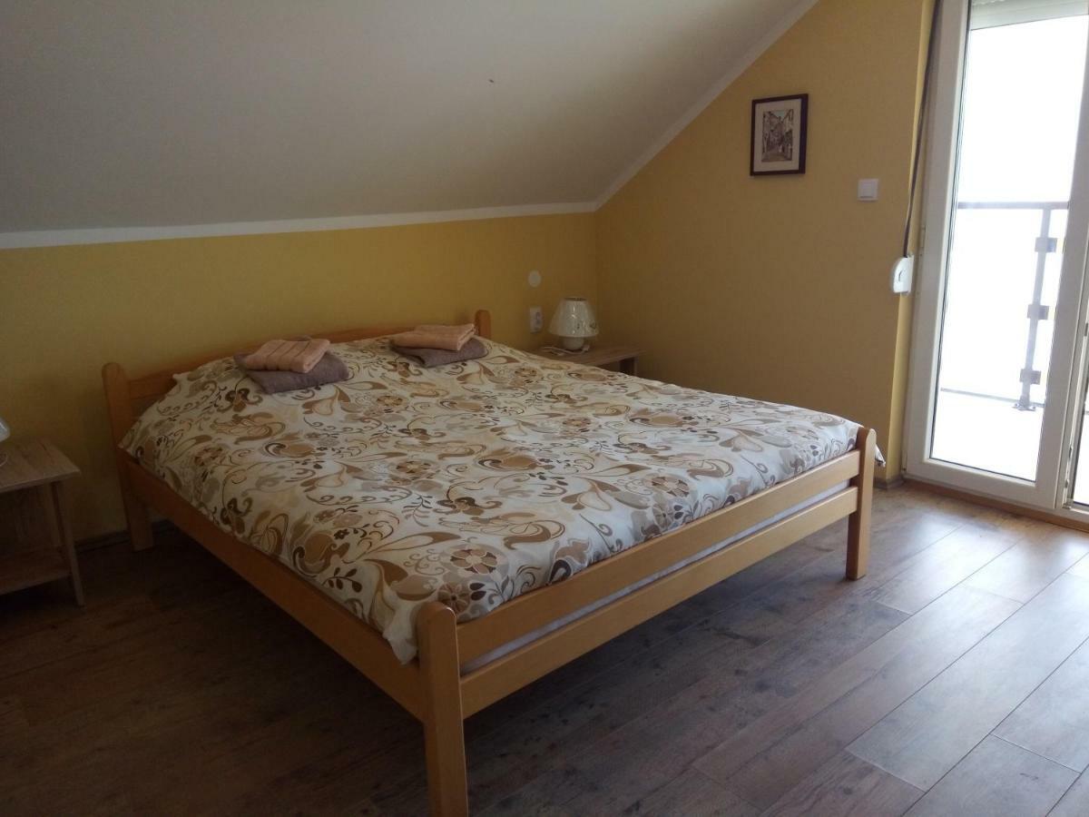 Guest House Bole Vinci Extérieur photo